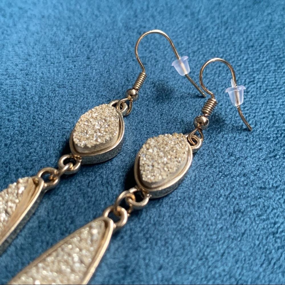 • NEW! Champagne Druzy Earrings • - Picture 3 of 9